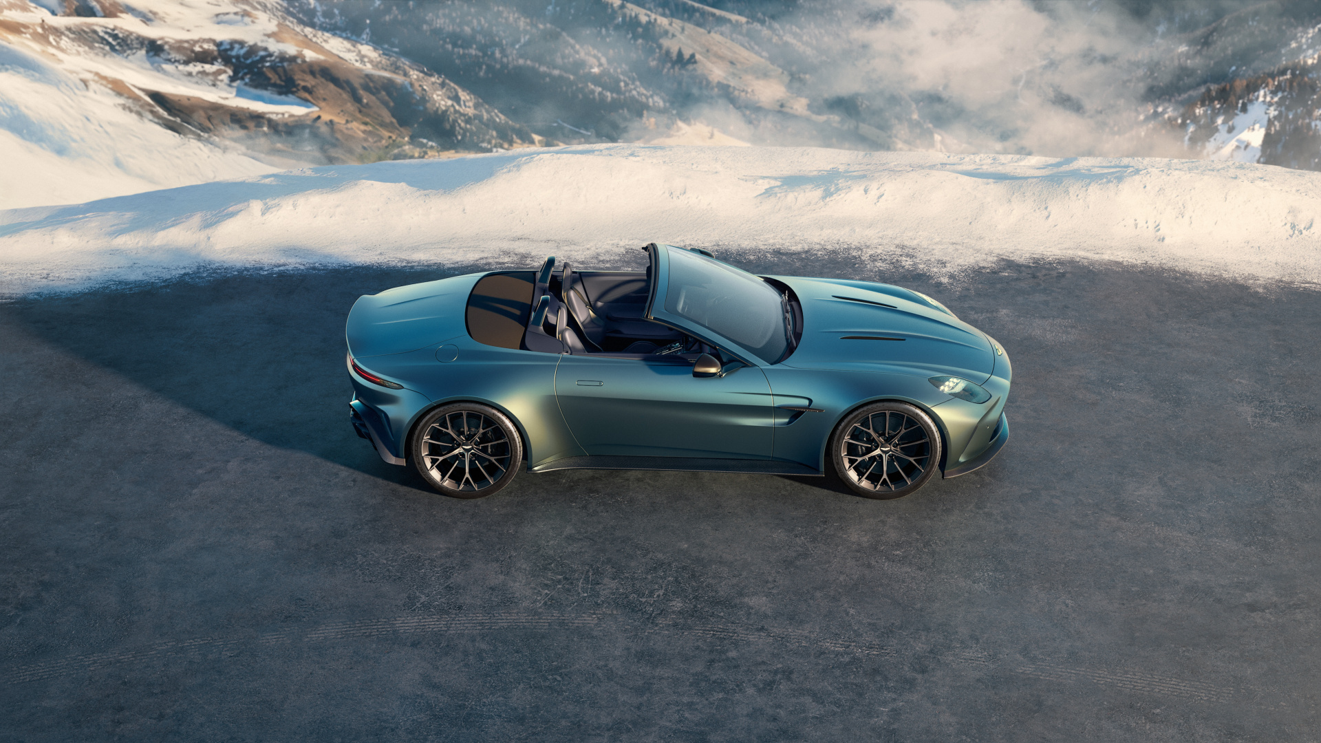 SMALL_Aston Martin Vantage Roadster_11